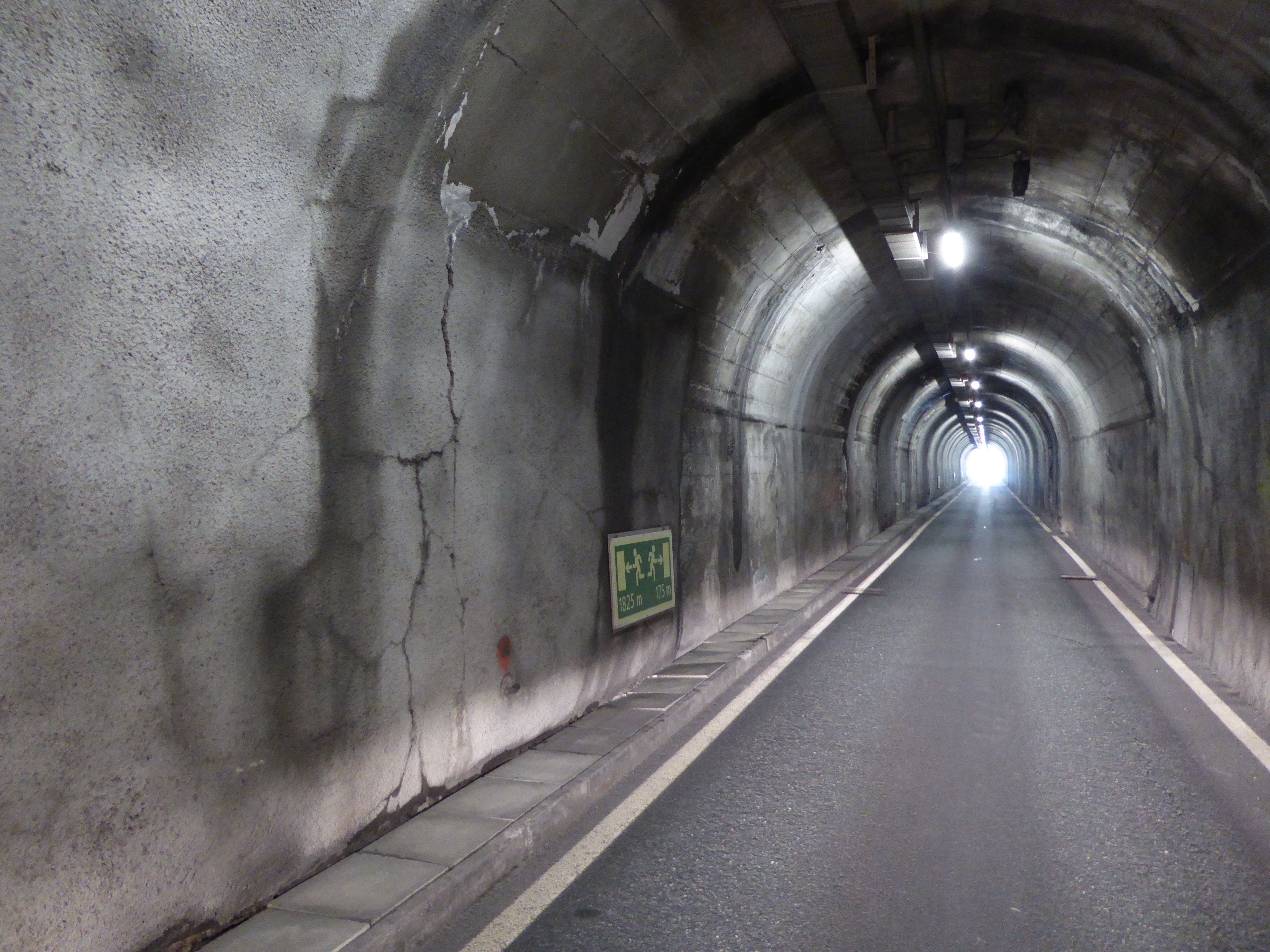 Tunnel Munt La Schera Tunnel Munt La Schera