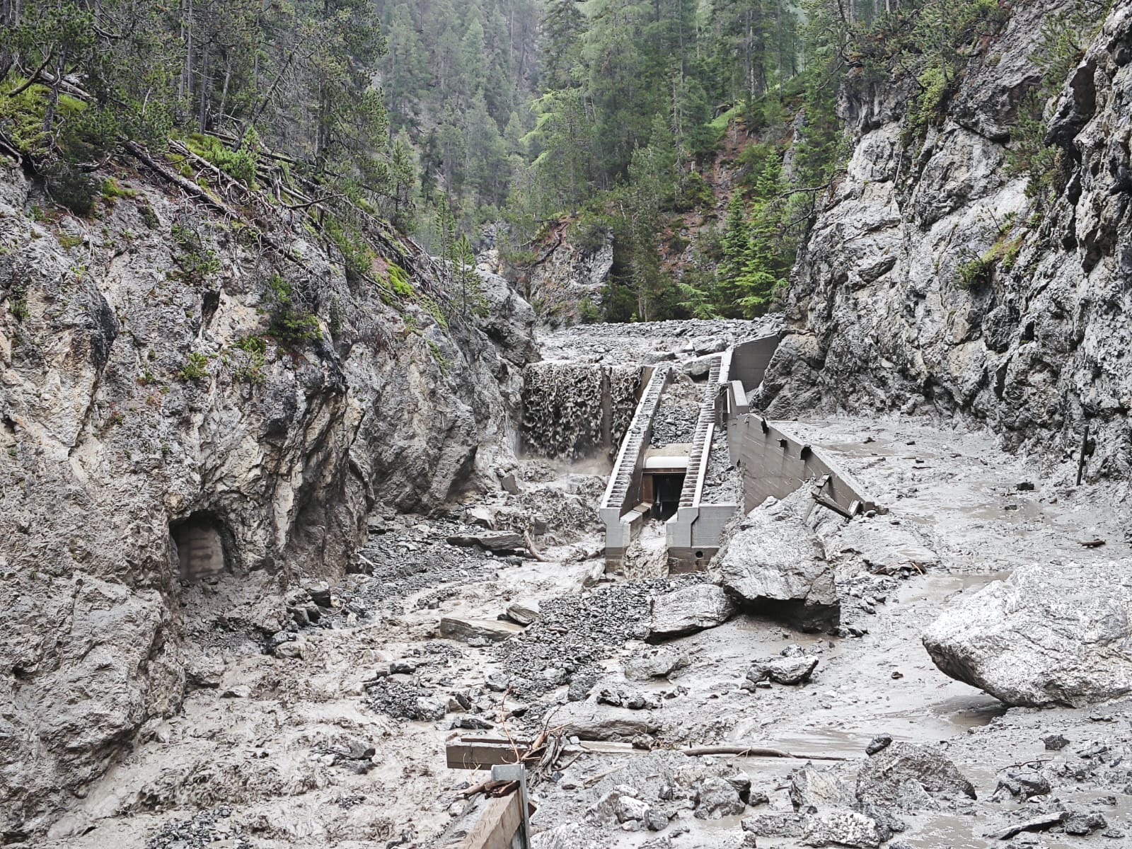 Überschwemmung der Wasserfassung Tantermozza