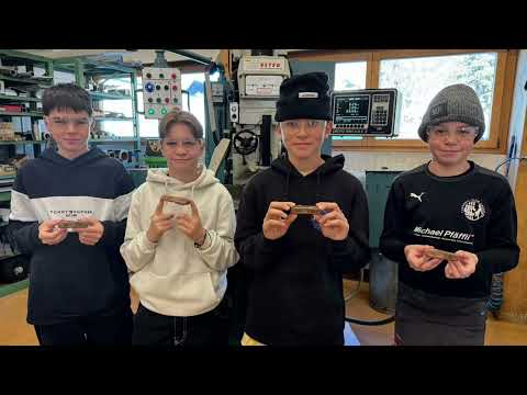 Preview image for the video "Smovie Zukunftstag 2024 von Seraina Kuntner". Preview image for the video "Smovie Zukunftstag 2024 von Seraina Kuntner".