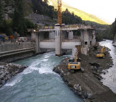 Fertige Wehranlage in Ovella